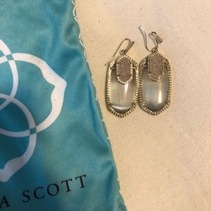 Kendra Scott earnings